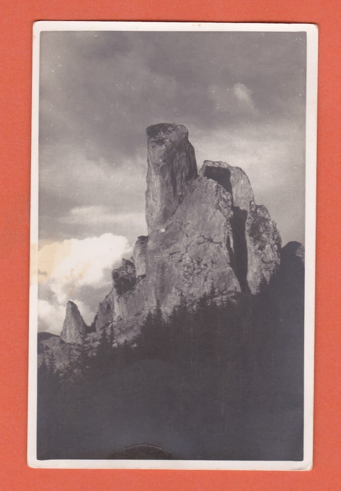 Fotografie: Fotografie „Bucovina — Munții Rarăului, Pietrele Doamnei”, 1943
