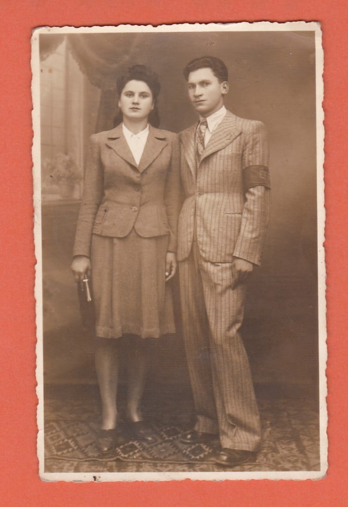 Fotografie: Fotografie — tânără familie, 1944, CFR