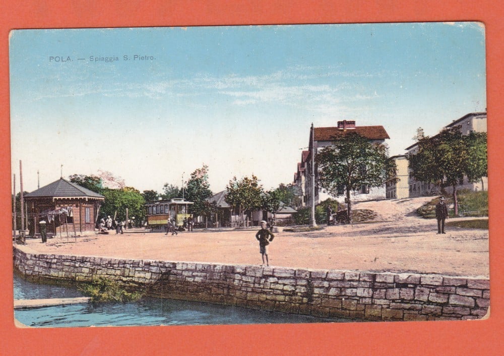 Fotografie: Carte poștală „Pola — plaja San Pietro”, tramvai, animată, necirculată