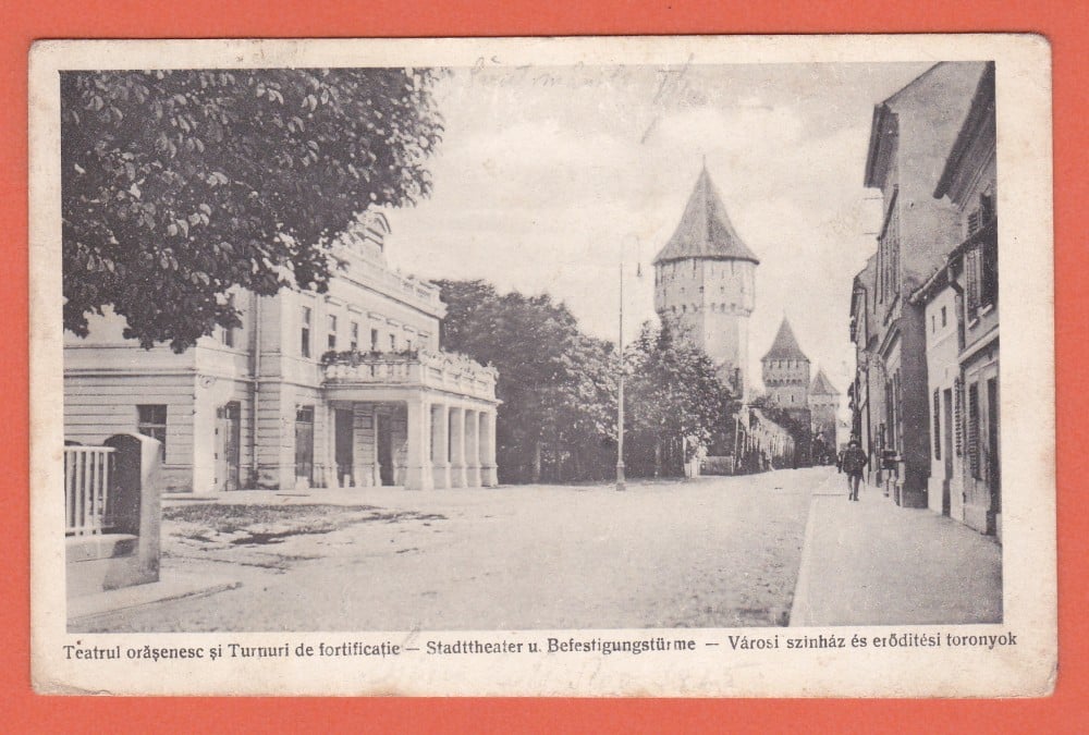 Fotografie: Carte poștală „Sibiu — Teatrul orășenesc și turnuri de fortificație”