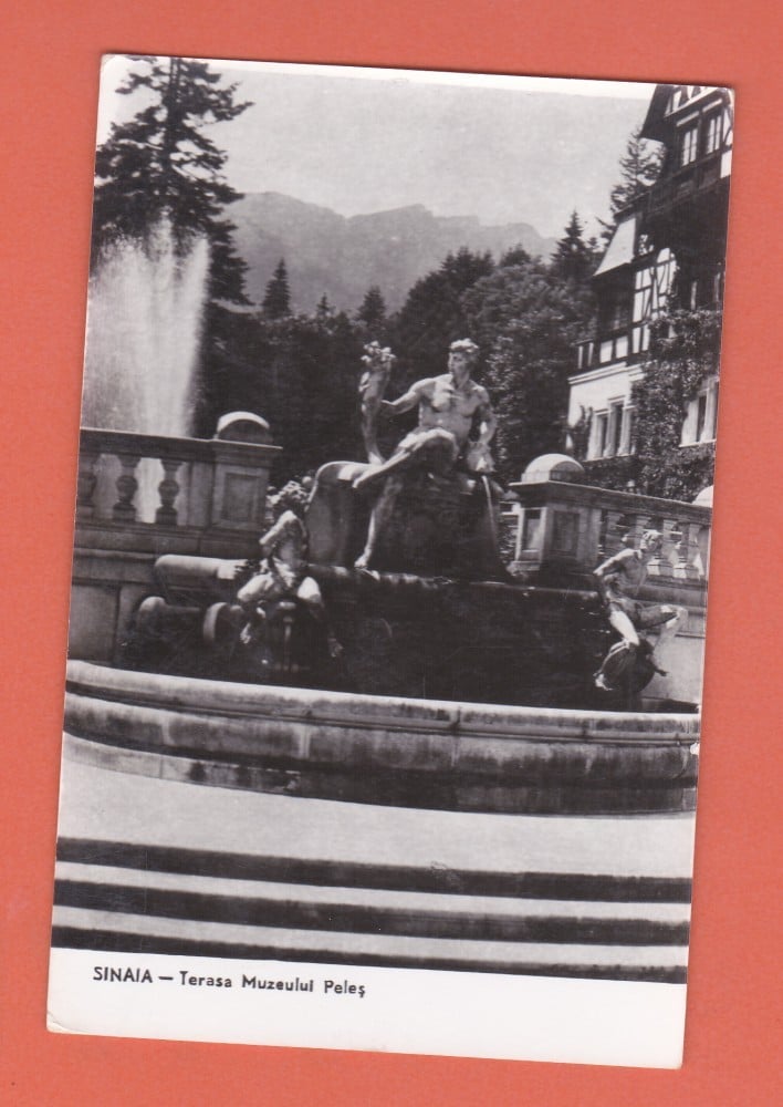 Fotografie: Carte poștală „Sinaia — terasa Muzeului Peleș”